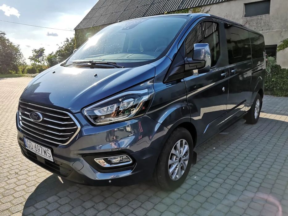 Ford Tourneo Custom Ford Tourneo Custom 2.0 Diesel L2 Titanium