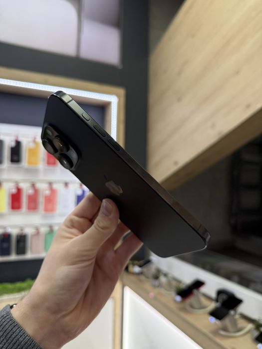 iPhone 15 Pro Max 256GB Black Titanium