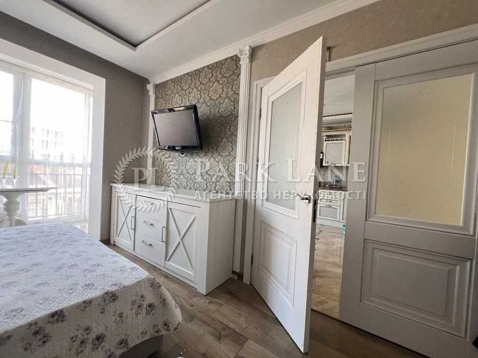 Продам 56м  Метрологічна Кришталеві Джерела