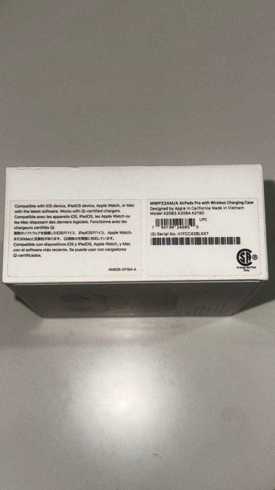 Apple AirPods Pro – prawa słuchawka + pudełko(nie ma lewej)