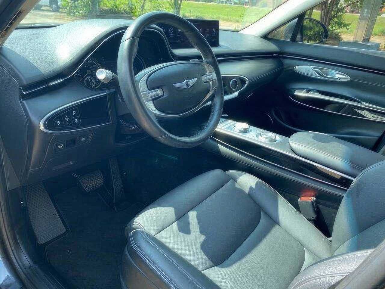 2022 Genesis GV70 2.5T Standard