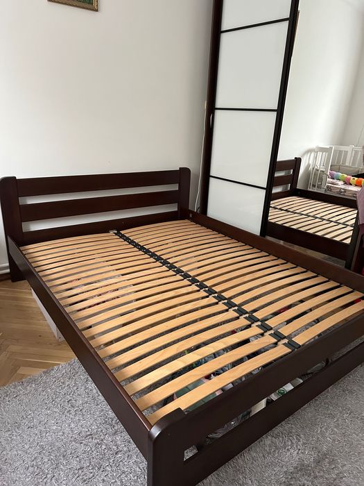 Деревʼяне ліжко 160 на 200