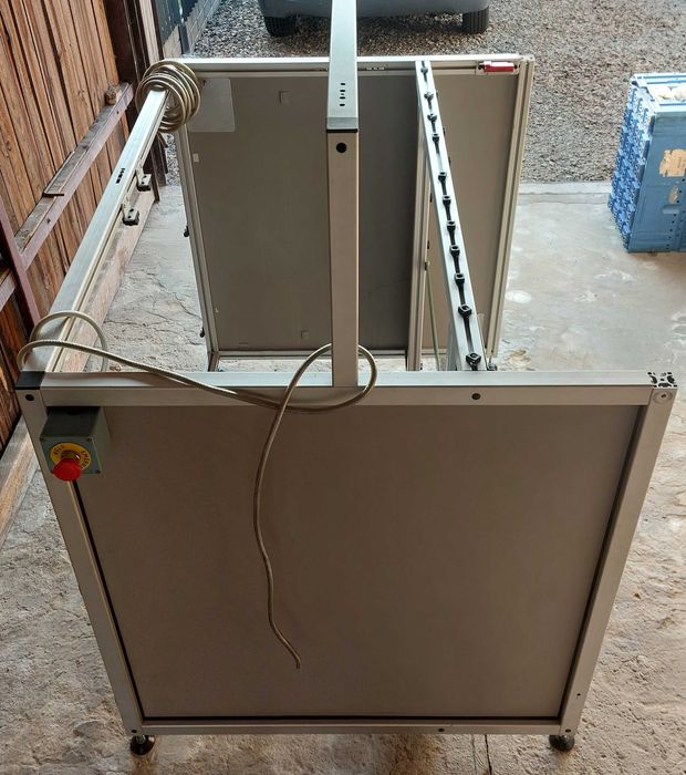 Stół warsztatowy aluminiowy z profili konstrukcyjnych 40x40 1400x1000