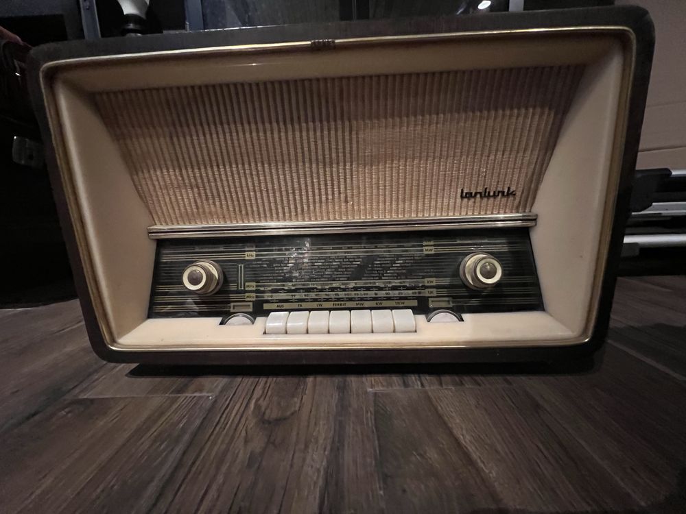 Radio antigo decorativo