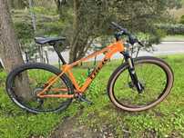 Btt Trek 29 m com rock shox a ar