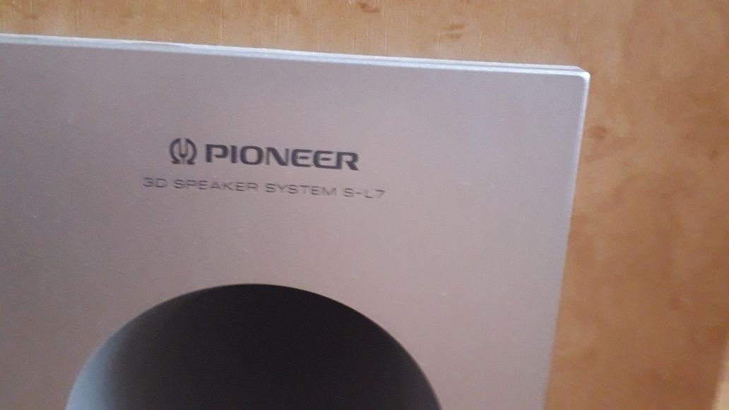 Pioneer subofer z głośnikami