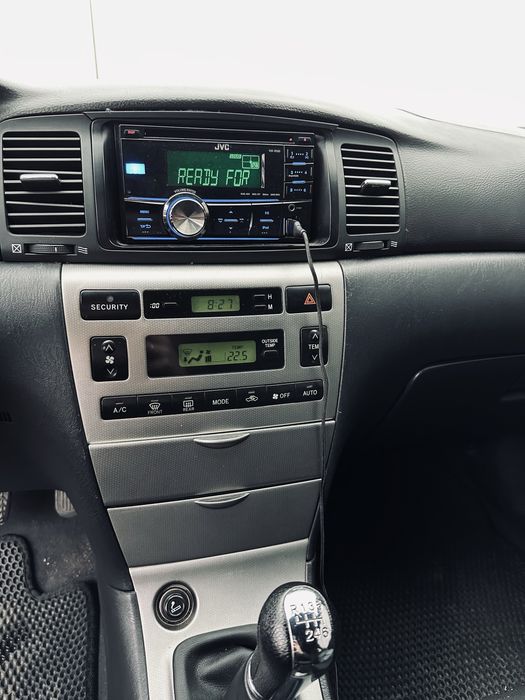 Toyota Corolla 1.8л 2003г