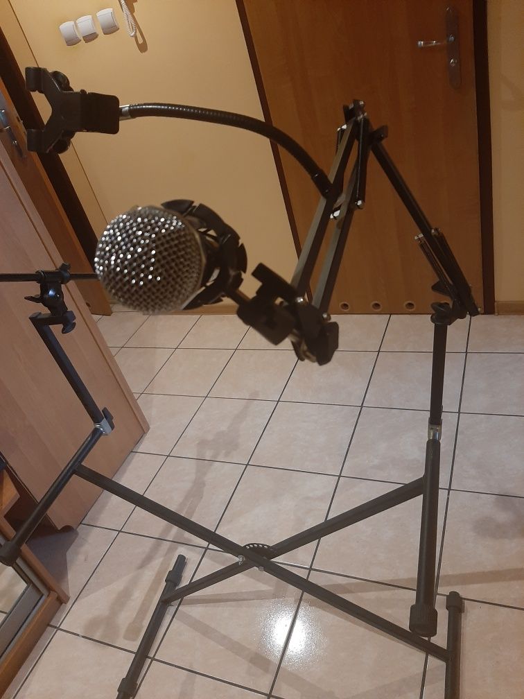 Sprzedam  statyw  do instrumentu