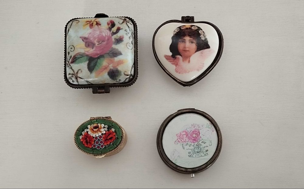 Caixinhas antigas para restauro ou reaproveitamento