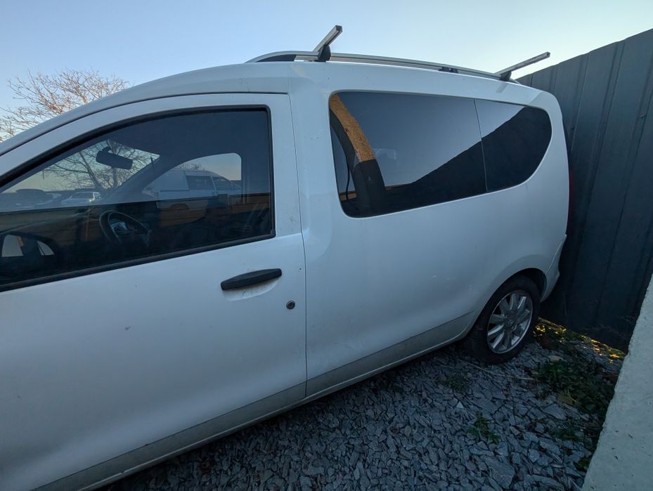 Рено докер після ДТП