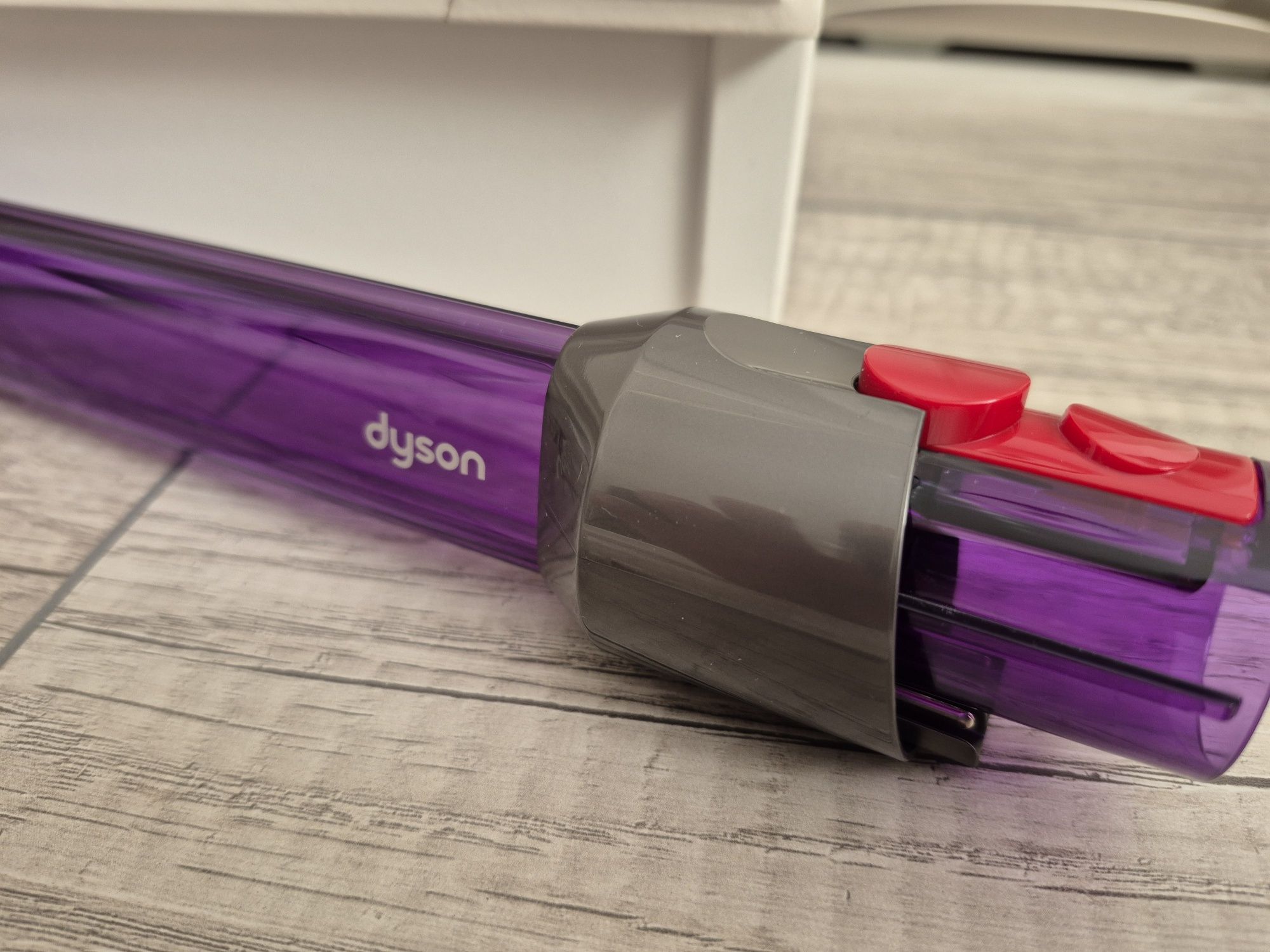 Orginalna szczelinówka z Diodami Led Dyson v12