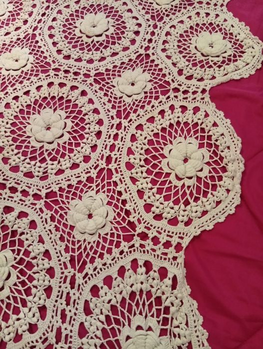 Colcha / Manta em Crochet / Branca *feita a mão*

Cor: Branca

Medidas