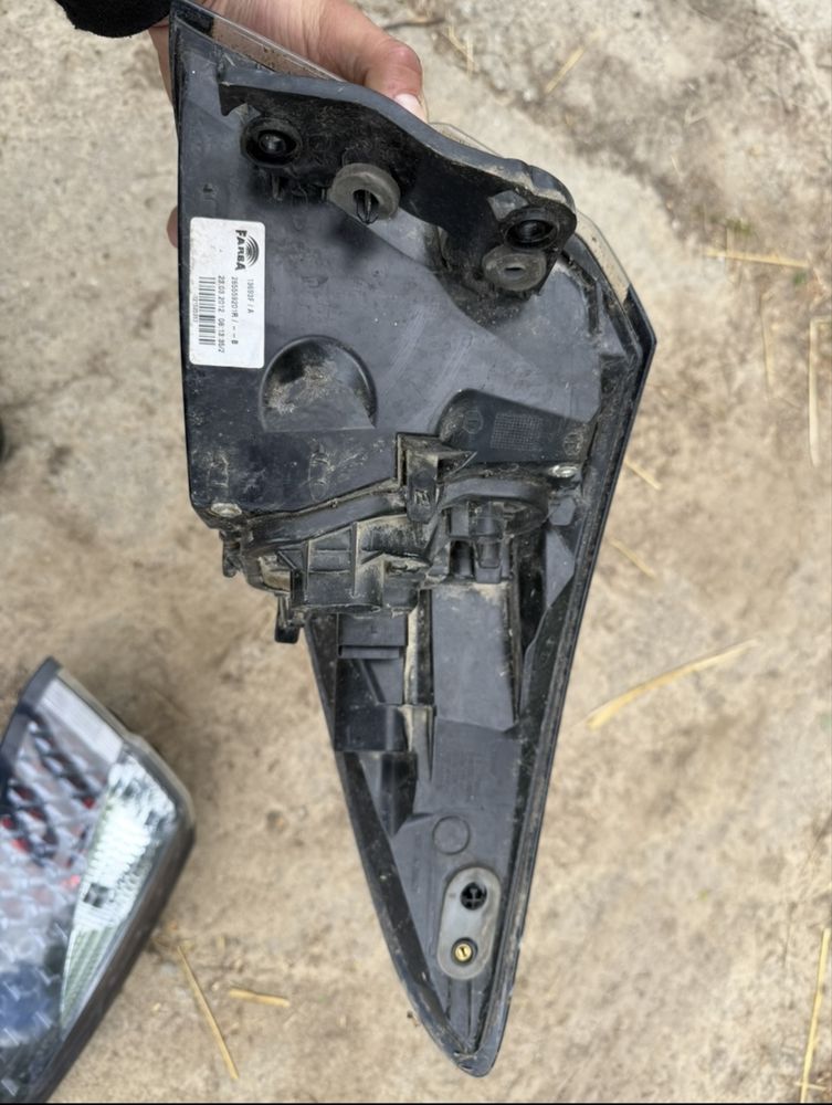 Lampy tył renault fluence Z.E