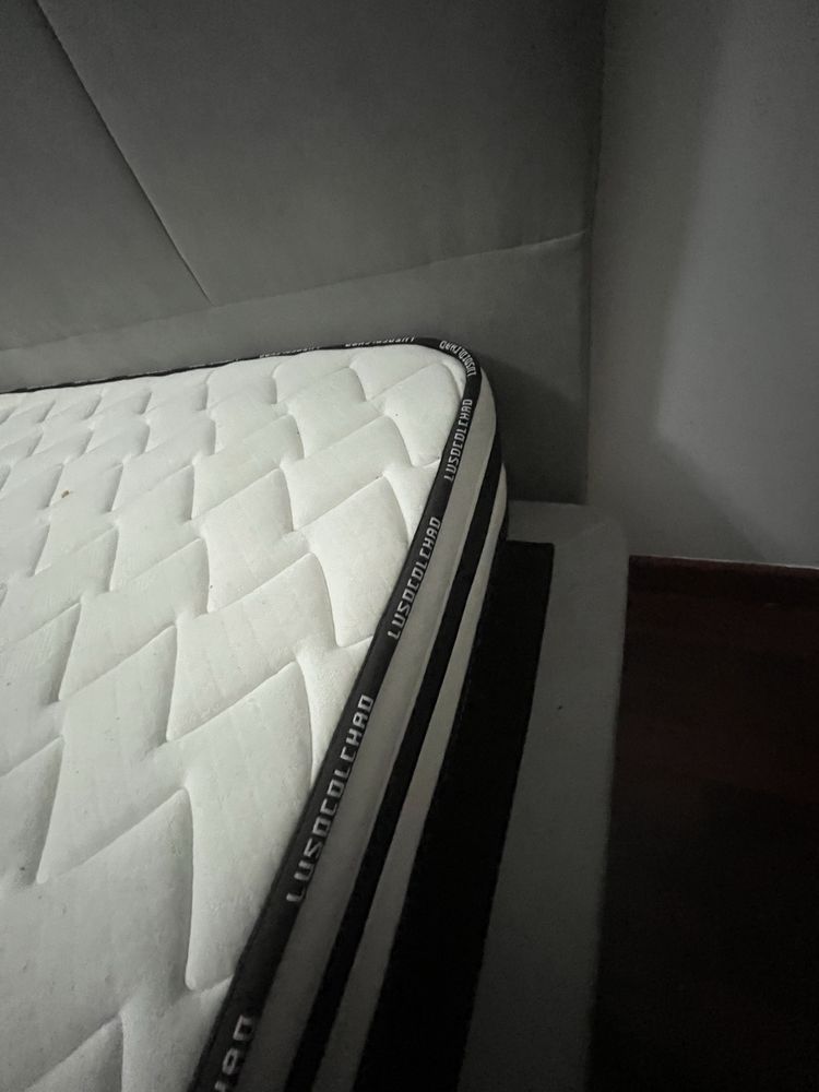 Sommier com Colchão Como Novo - Coimbra