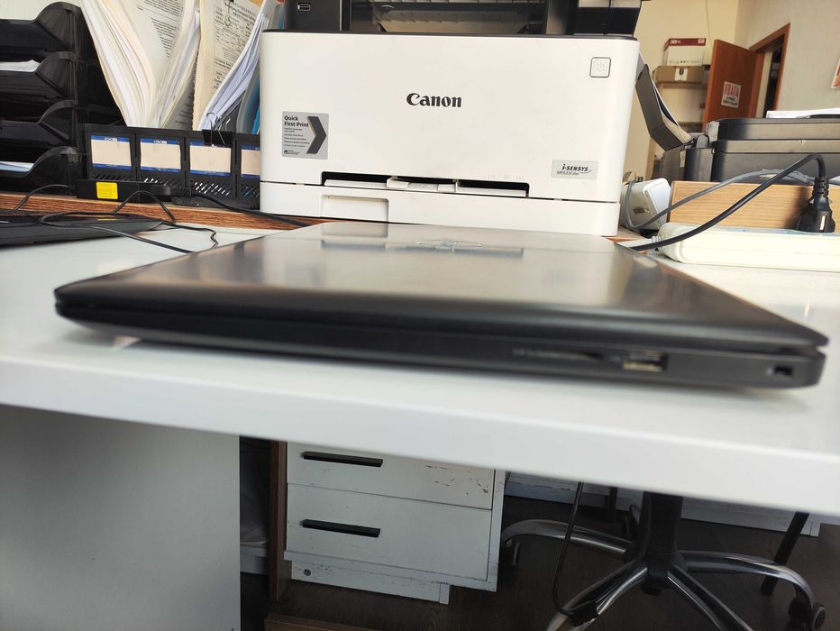 игровой ноутбук Dell G3 17-3779 17 IPS/8300H/Nvidia 1050 4/12/512Gb