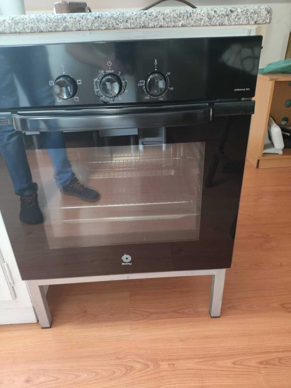 Forno Balay Professional 503 encastrável, 66L, classe A