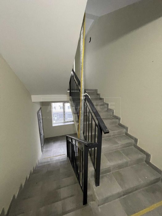 Здана 2 км квартира з котлом та коморою, ВИГІДНА ЦІНА!