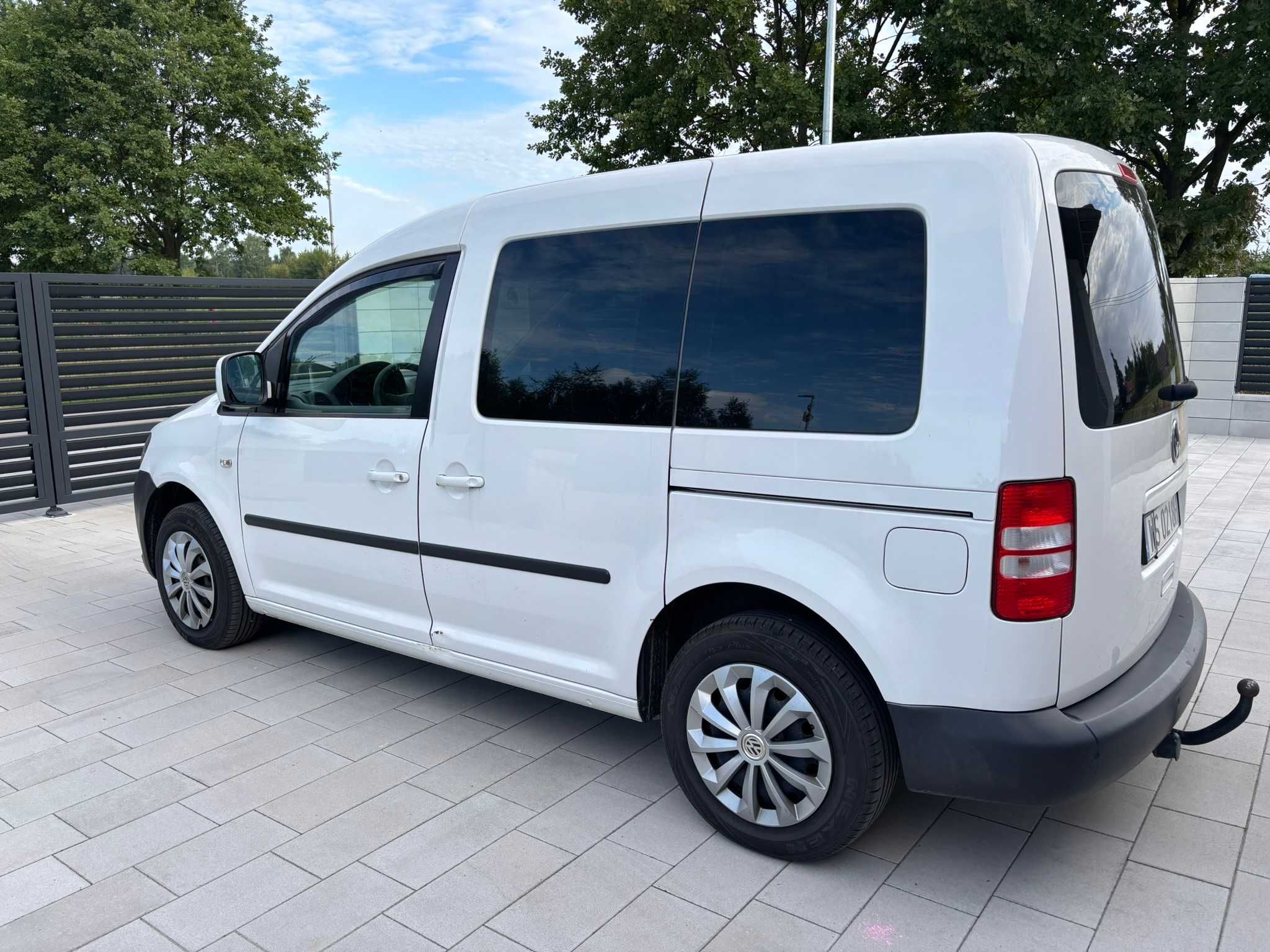 VW CADDY 1.6 TDI + zimówki