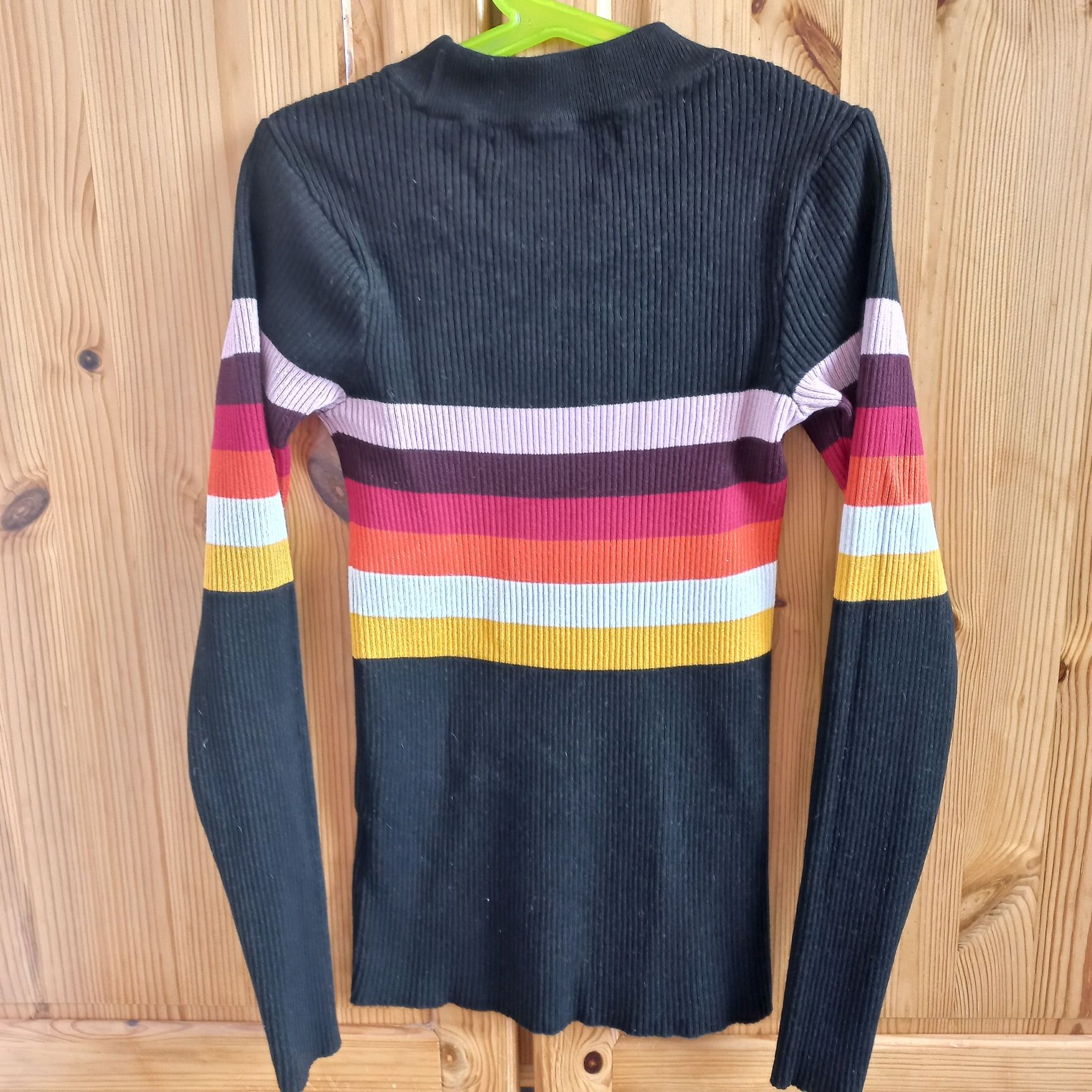Sweter, sweterek czarny, kolorowy