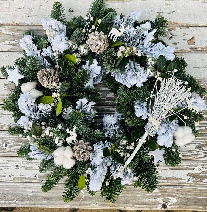 Wianek na drzwi duży 50 cm biały