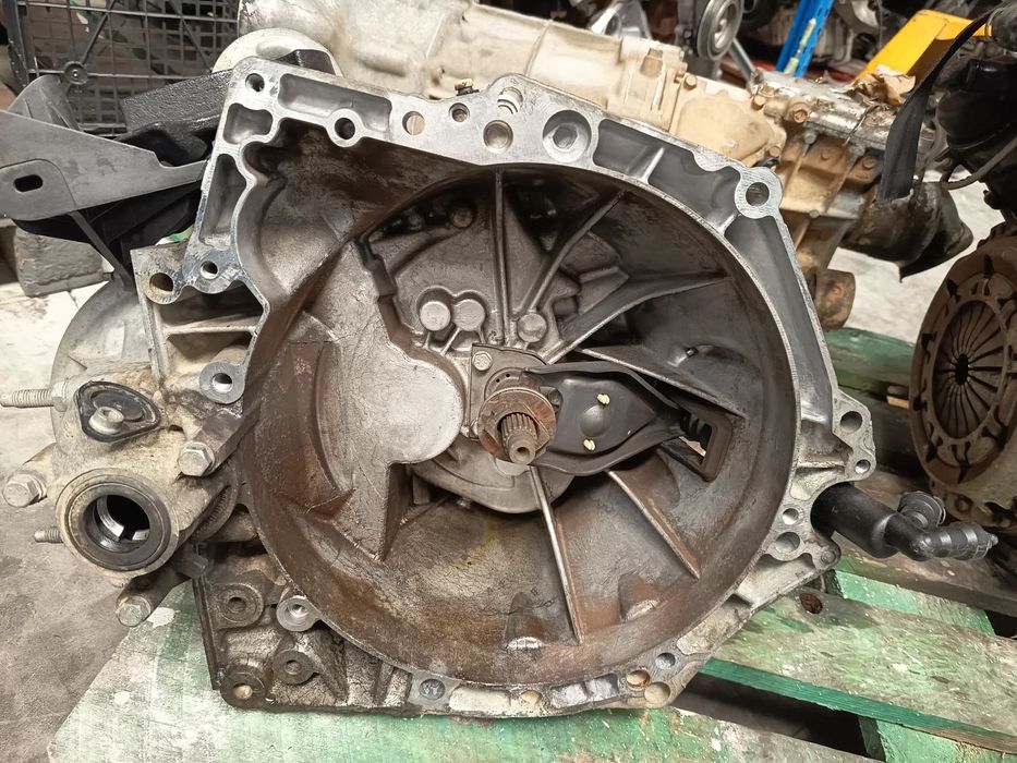 Caixa velocidades Peugeot/Citroen 1.6 HDI Ref: 20DP47