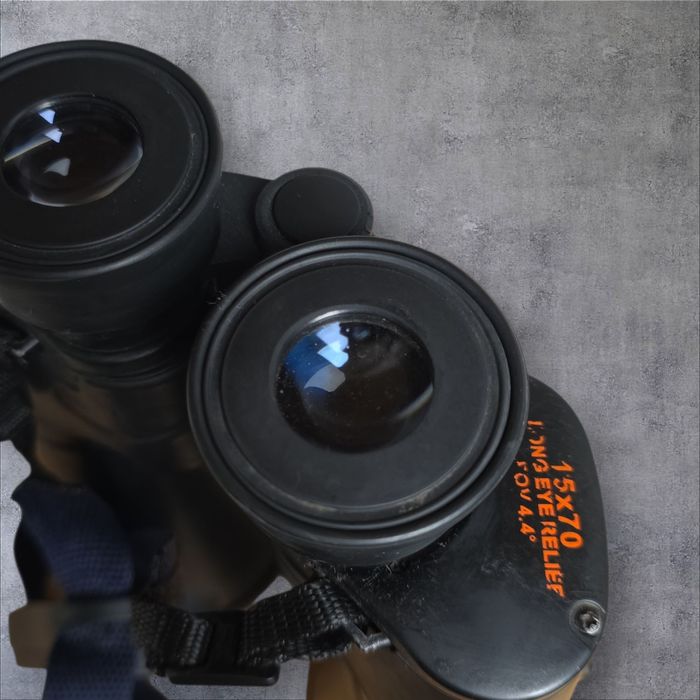 Бінокль Sky Miaster Celestron 15*70