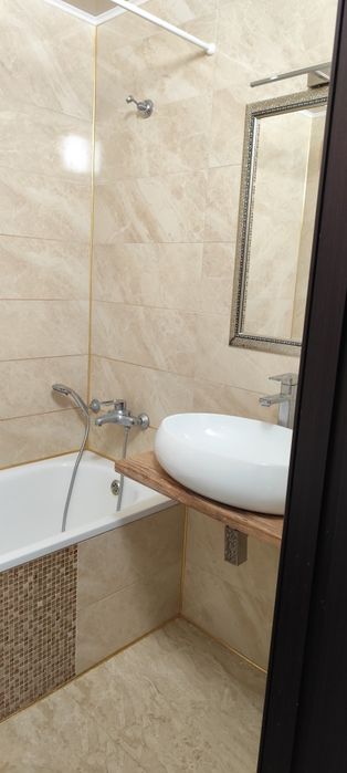 Продам 4-х комнату квартиру на площади победы