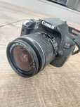Дзеркальний фотоапарат Canon EOS 650D