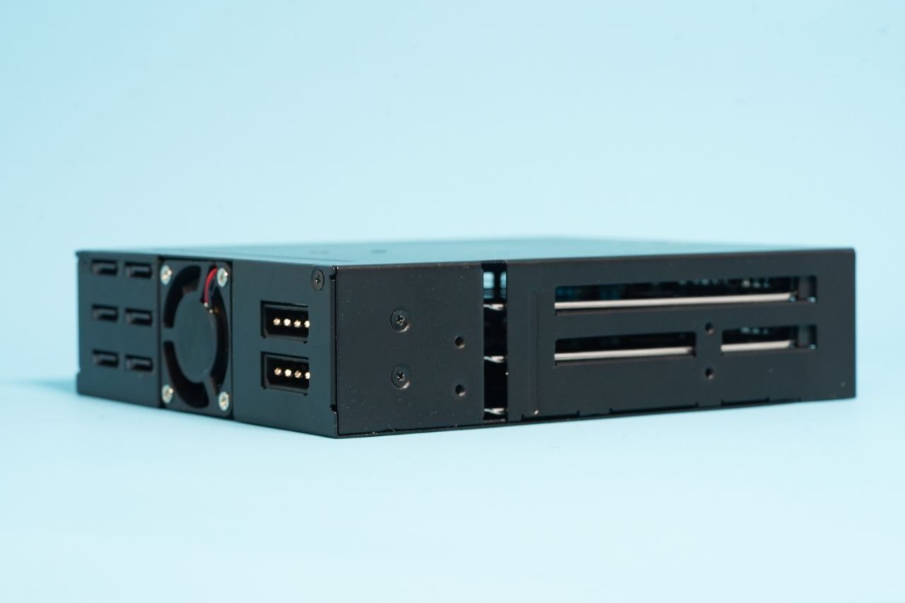 Корпус для жесткого диска CARRYKT MR-6601 с 6 отсеками для хранения да