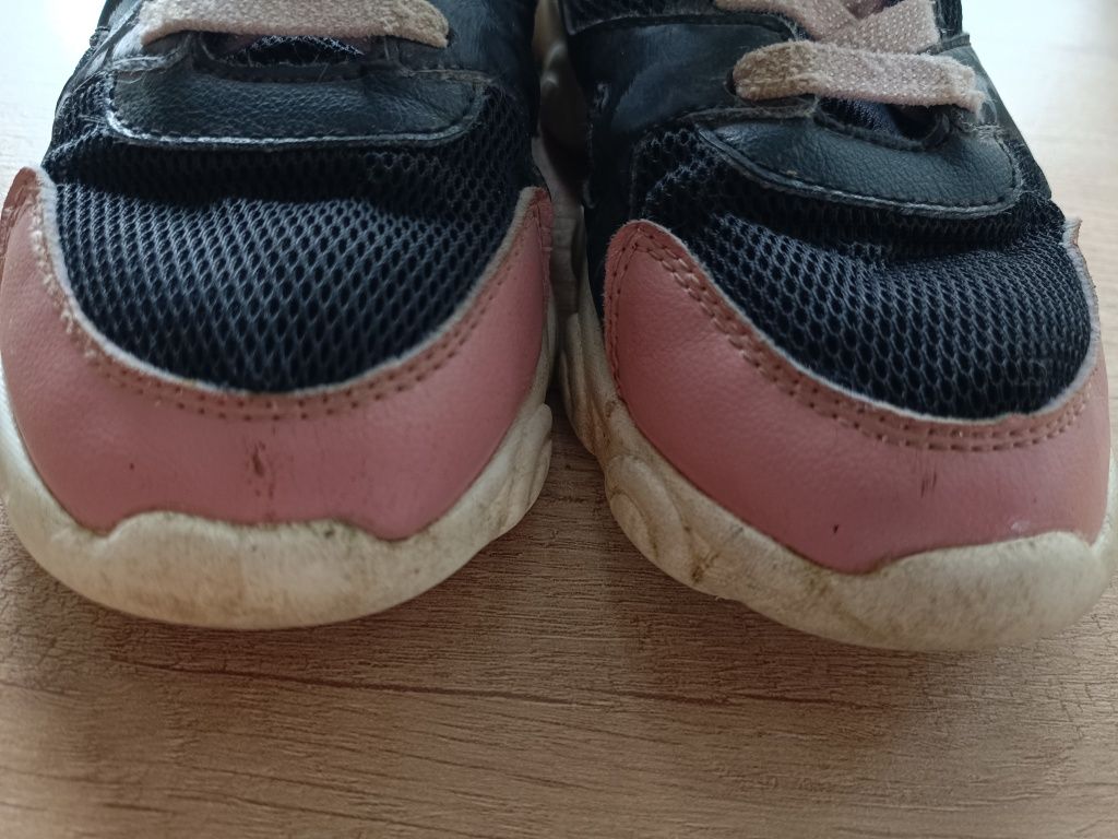 Adidasy Bejo dla dziewczynki