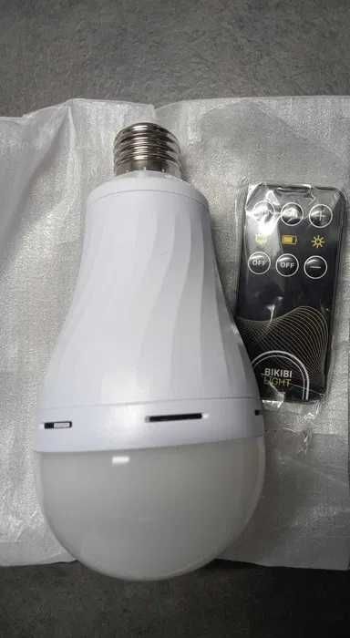 Светодиодная лампа с аккумулятором (до 12 чаc) led лампа e27