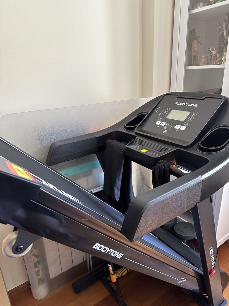 Passadeira de Corrida BODYTONE DT16