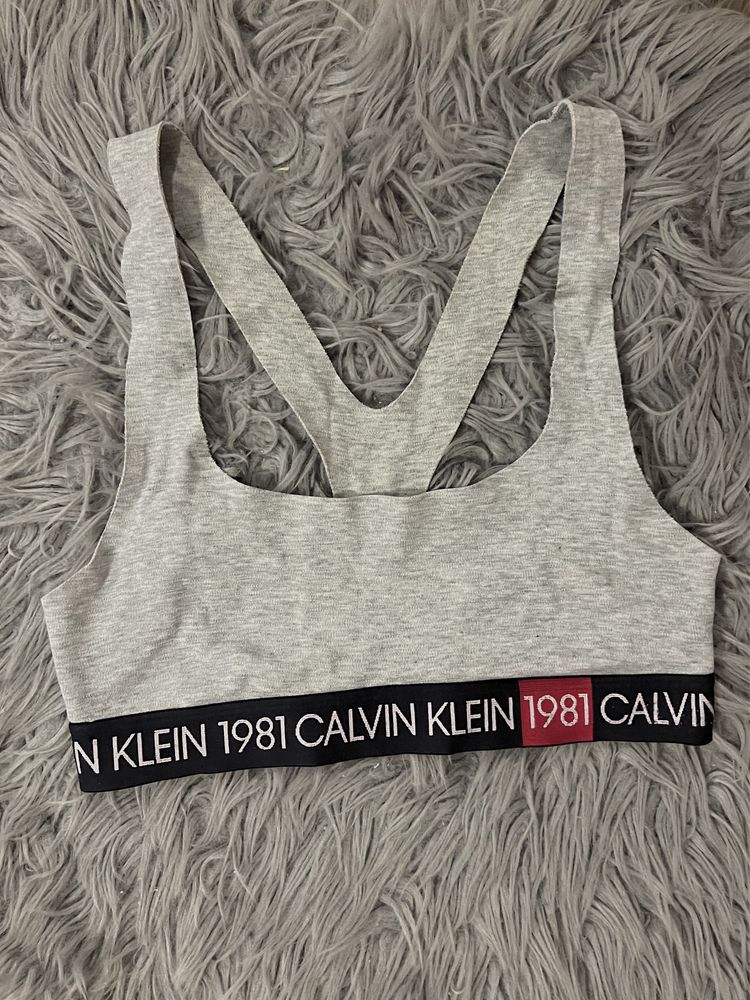 Серый топ Calvin Klein