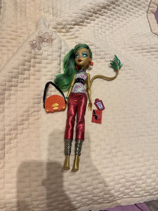 Дженіфер Лонг Монстер хай