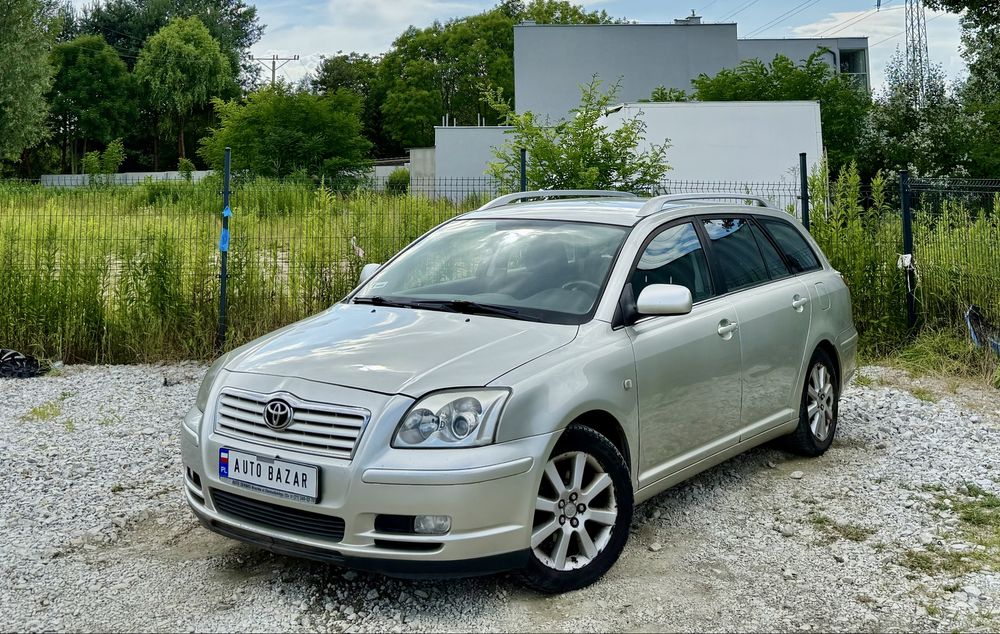 Toyota Avensis 1.8 * LPG * Hak * 2005 * Klima * Alufelgi * Zadbana