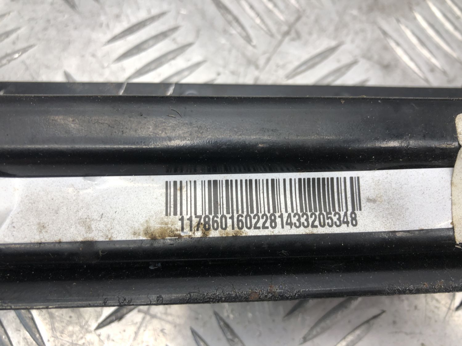 Направляющие переднего правого сидения A1179102400 для Mercedes Benz C