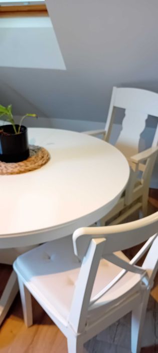 STÓŁ okrągły biały z 4 krzesłami IKEA  - komplet za 1/2 ceny !