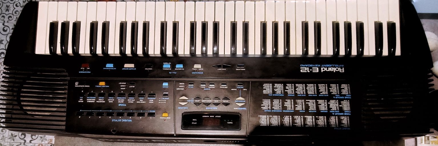 Keyboard Roland E-12