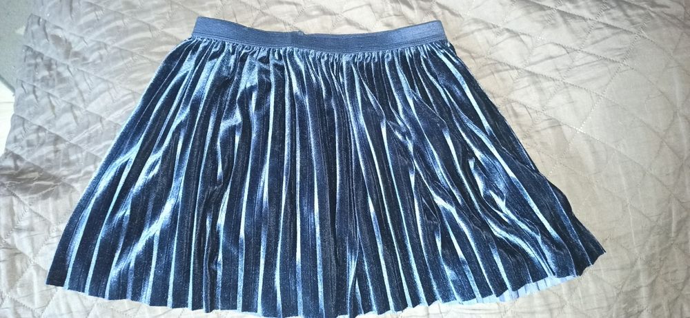 Granatowa plisowana spódniczka na galowo, Pepperts