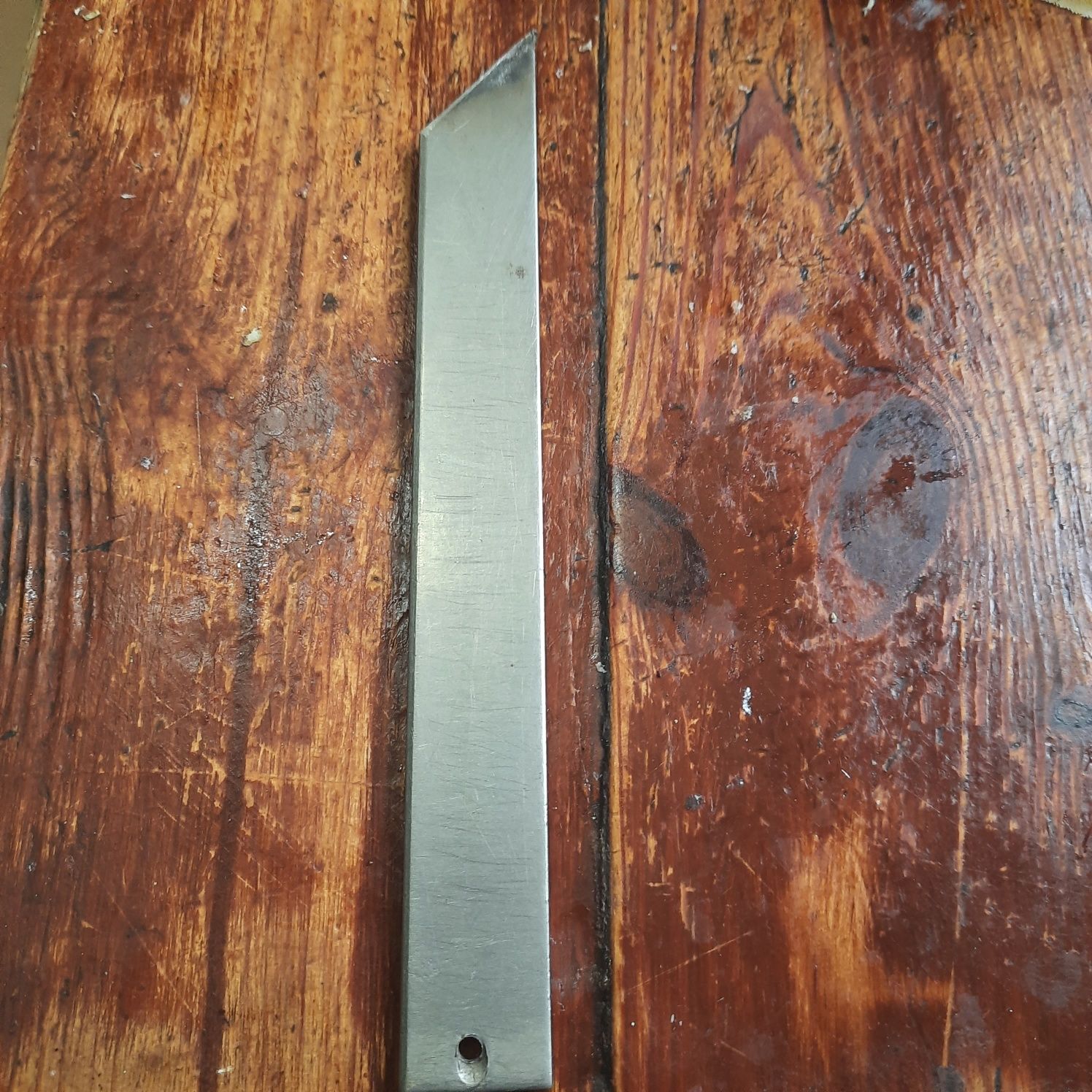 Титановый нож инструментальный