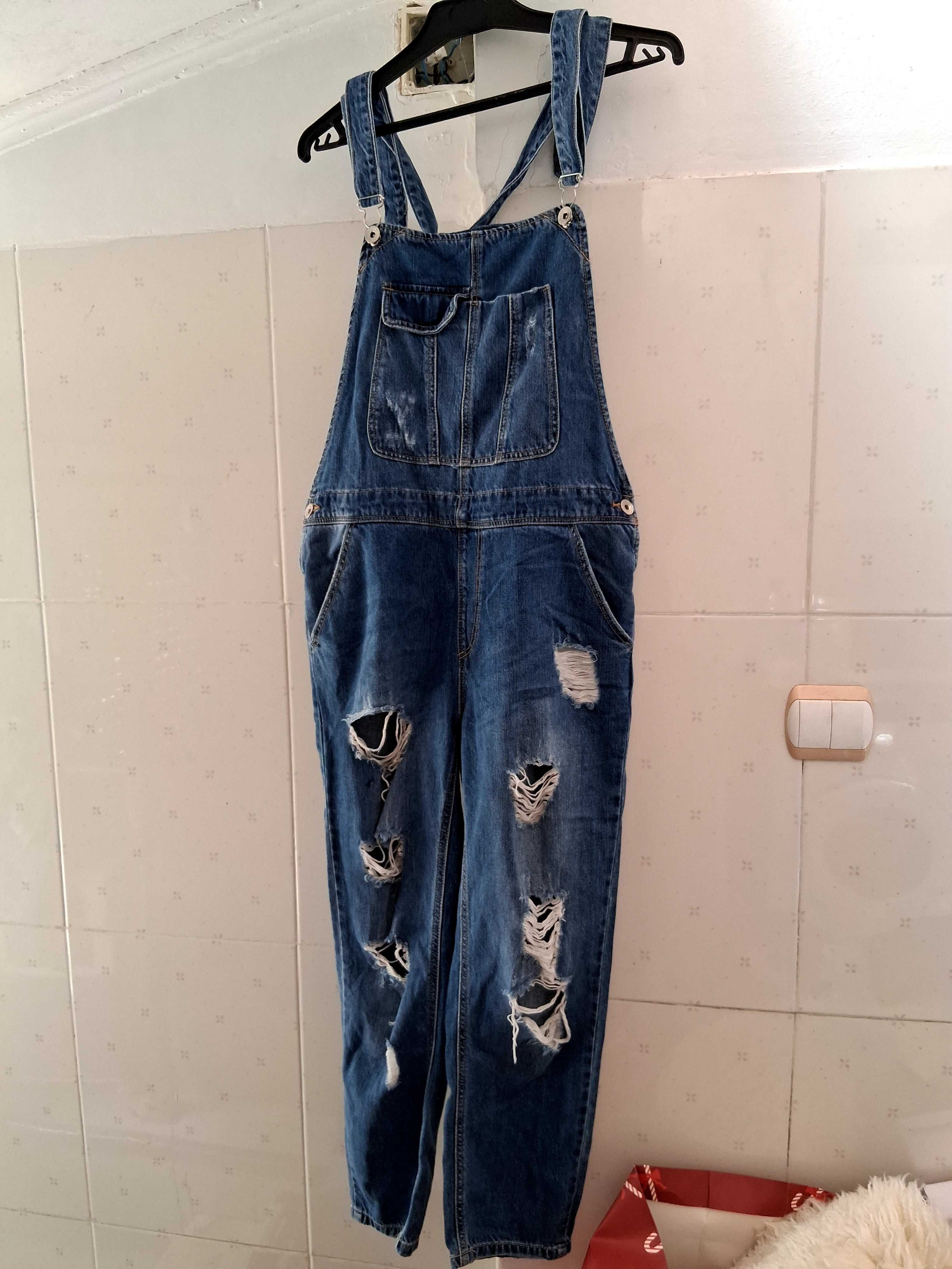 Macacão Stradivarius,com camisola Lefties.