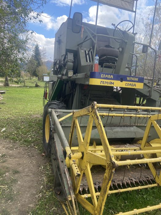 Комбайн Джон дір 330