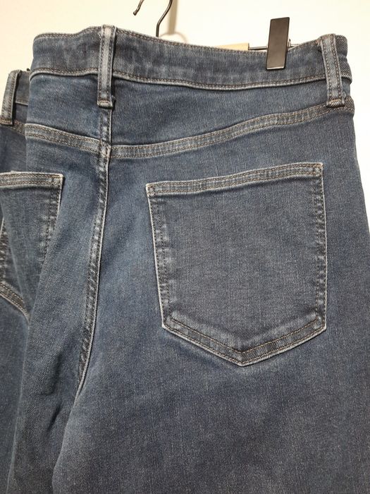 Джинси UniQlo comfort fit стрейчеві 32/34 M/l