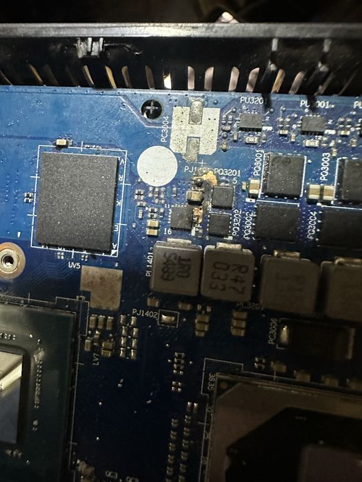 Материнська плата з intel i5 10300h, nvidia 1650 ti