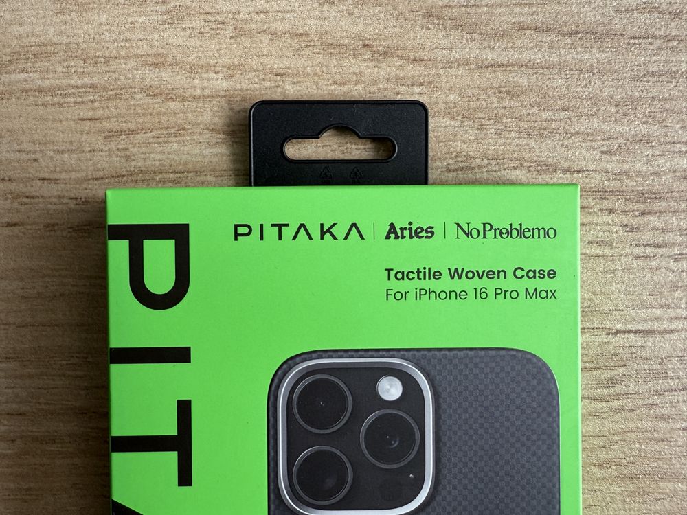 Etui Pitaka iPhone 16 Pro Max Limited Edition Alien
