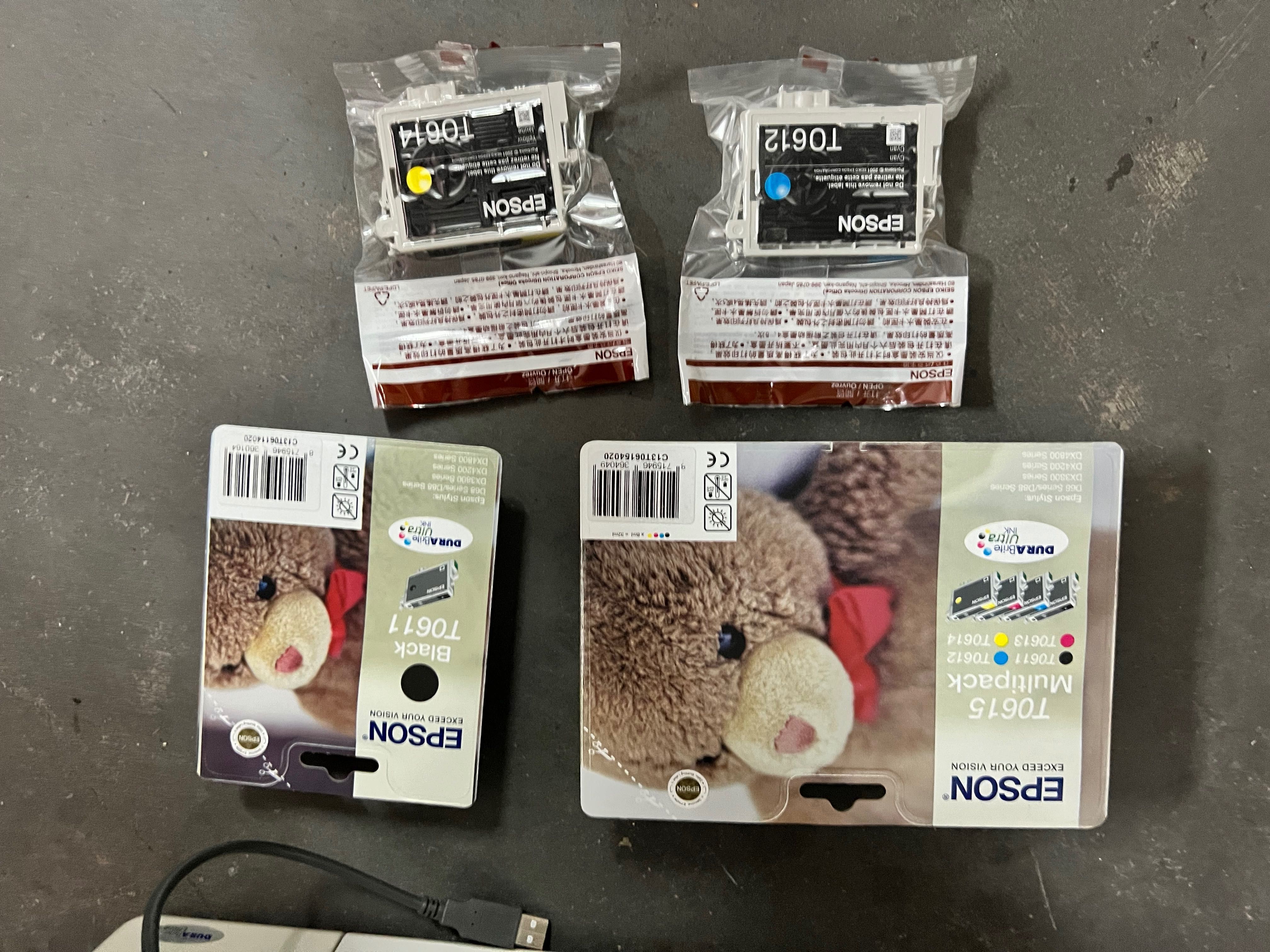 Impressora multifunções Epson Stylus DX4800 + tinteiros novos