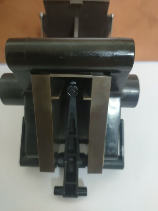 Mechanizm dolnego tłoka zaparzacza Melitta Nivona Bosch Siemens