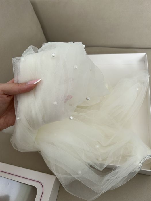 Welon ślubny Ivory z perłami 3m