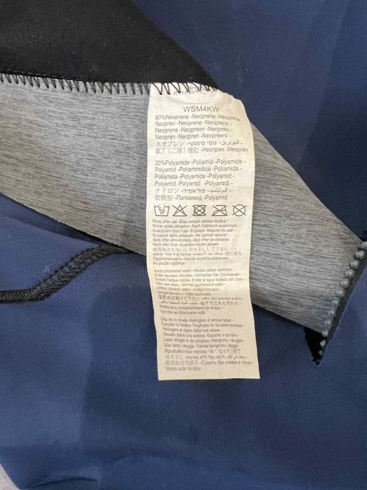 Vende -se Fato de surf