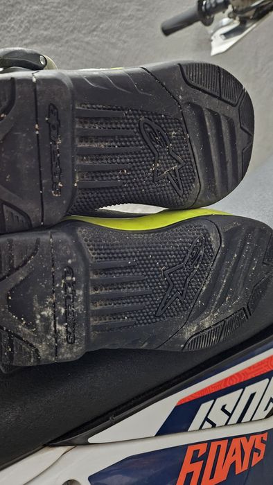 Alpinestar tech 3s kids